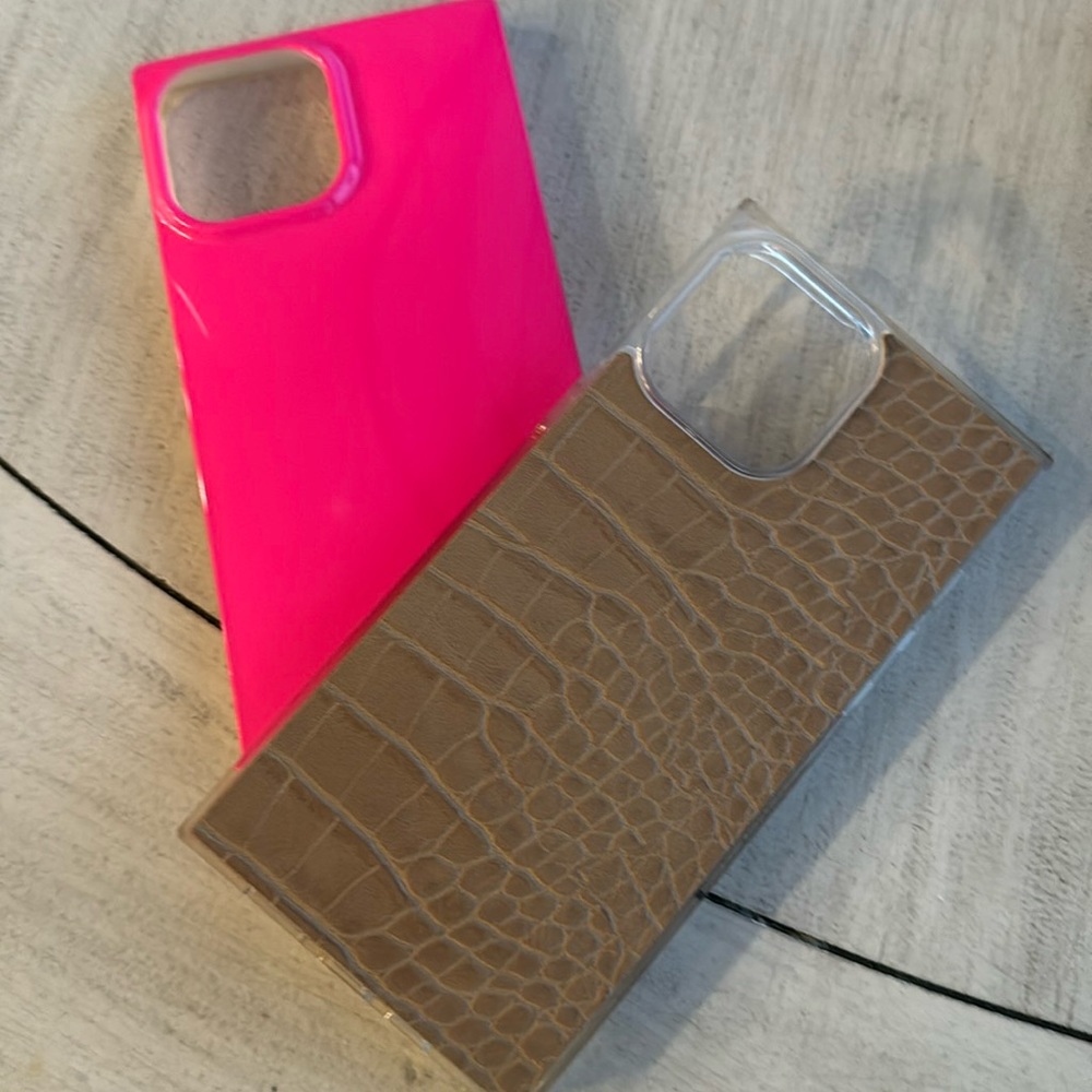 Flaunt 2 for 1 used iphone 13 promax phone cases for sale!